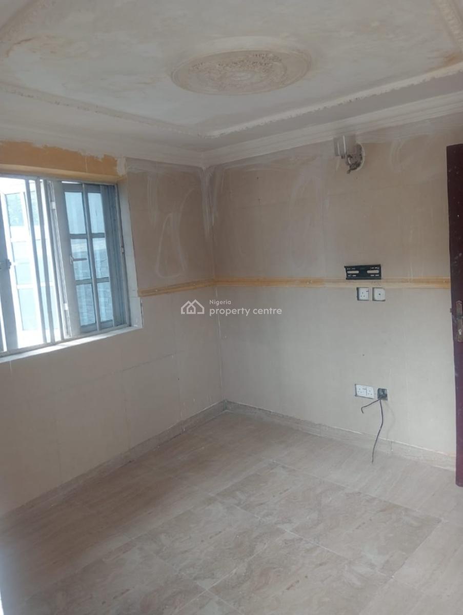 Executive Mini Flat, Olowora, Magodo, Lagos, Mini Flat (room and Parlour) for Rent