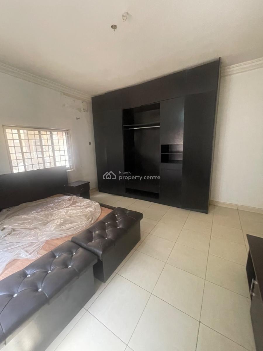 Well Built 2 Bedroom Apartment with an Extra Mini Room, Jabi, Abuja, Flat / Apartment for Rent