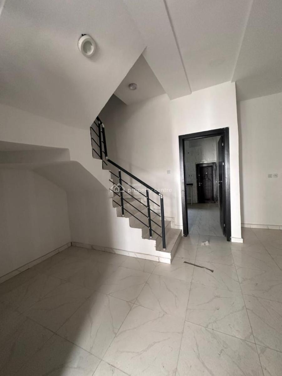 4 Bedroom Terrace Duplex, New Road, Ologolo, Lekki, Lagos, Terraced Duplex for Sale