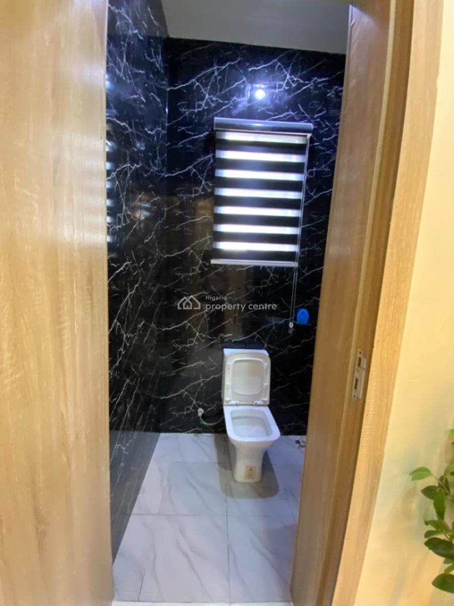 Fully Furnished Luxurious 2 Bedroom Apartment, Ologolo Lekki, Ologolo, Lekki, Lagos, Flat / Apartment for Rent