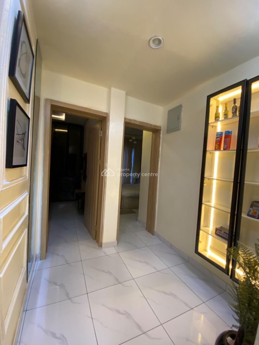 Fully Furnished Luxurious 2 Bedroom Apartment, Ologolo Lekki, Ologolo, Lekki, Lagos, Flat / Apartment for Rent