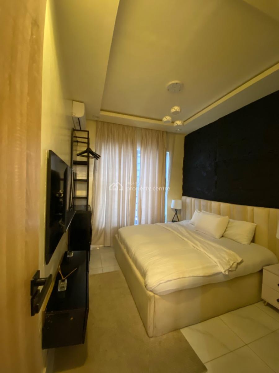 Fully Furnished Luxurious 2 Bedroom Apartment, Ologolo Lekki, Ologolo, Lekki, Lagos, Flat / Apartment for Rent