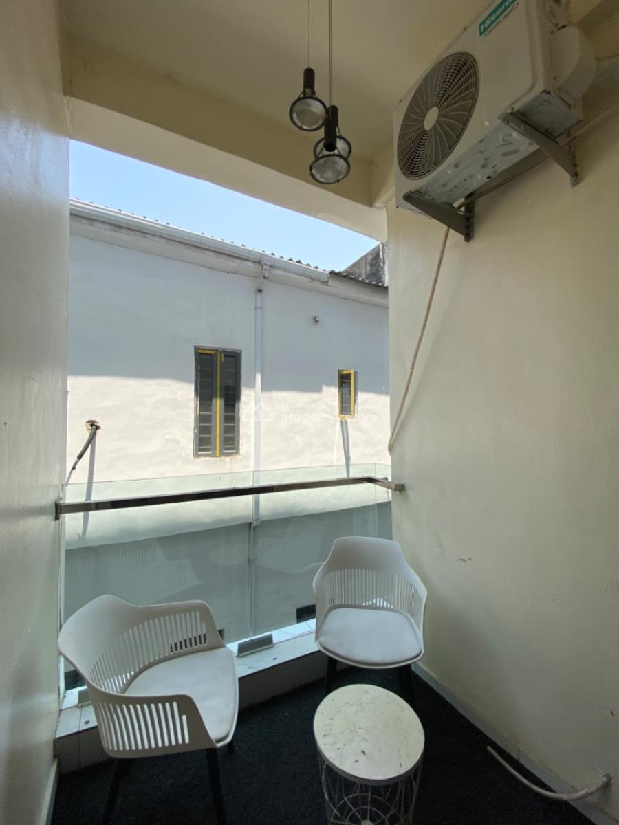 Fully Furnished Luxurious 2 Bedroom Apartment, Ologolo Lekki, Ologolo, Lekki, Lagos, Flat / Apartment for Rent