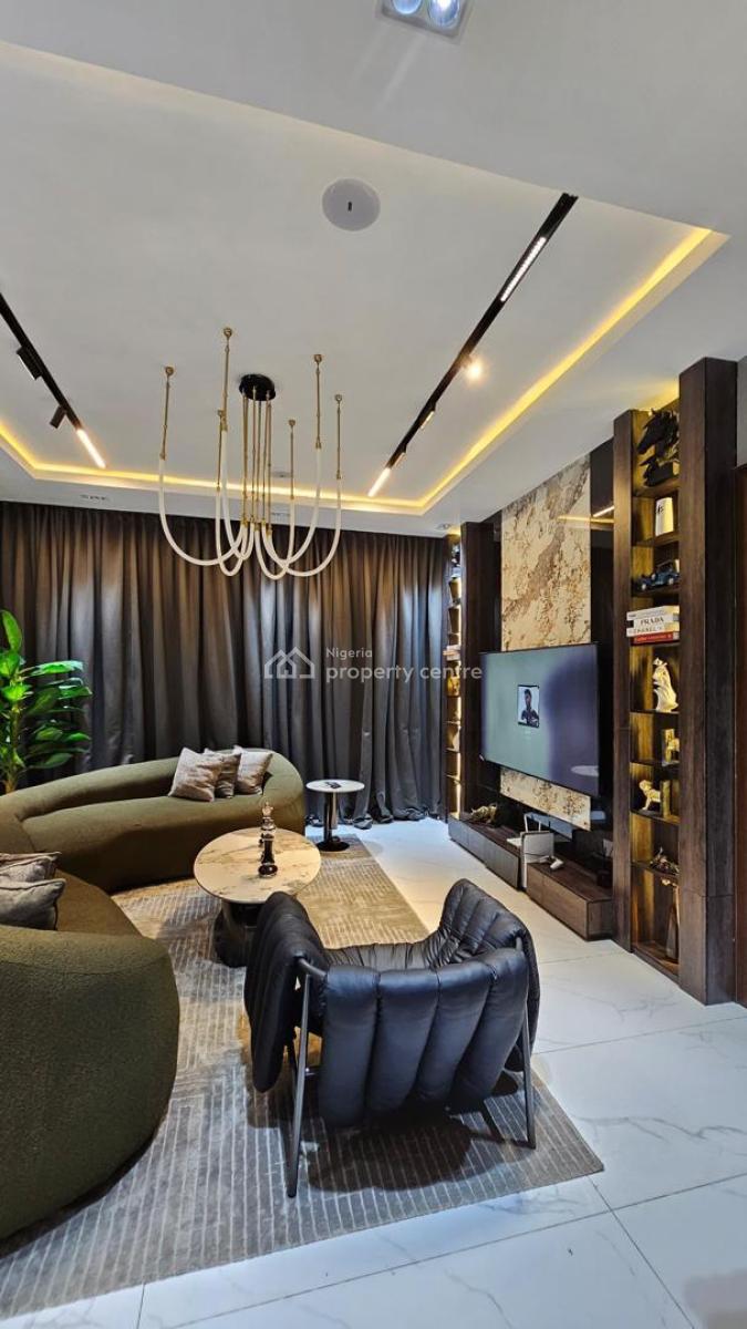 Luxe 2 Bedroom Apartment with Swimming Pool and Gym, Chibo Ofodile Close, Lekki Phase 1, Lekki, Lagos, Flat / Apartment Short Let