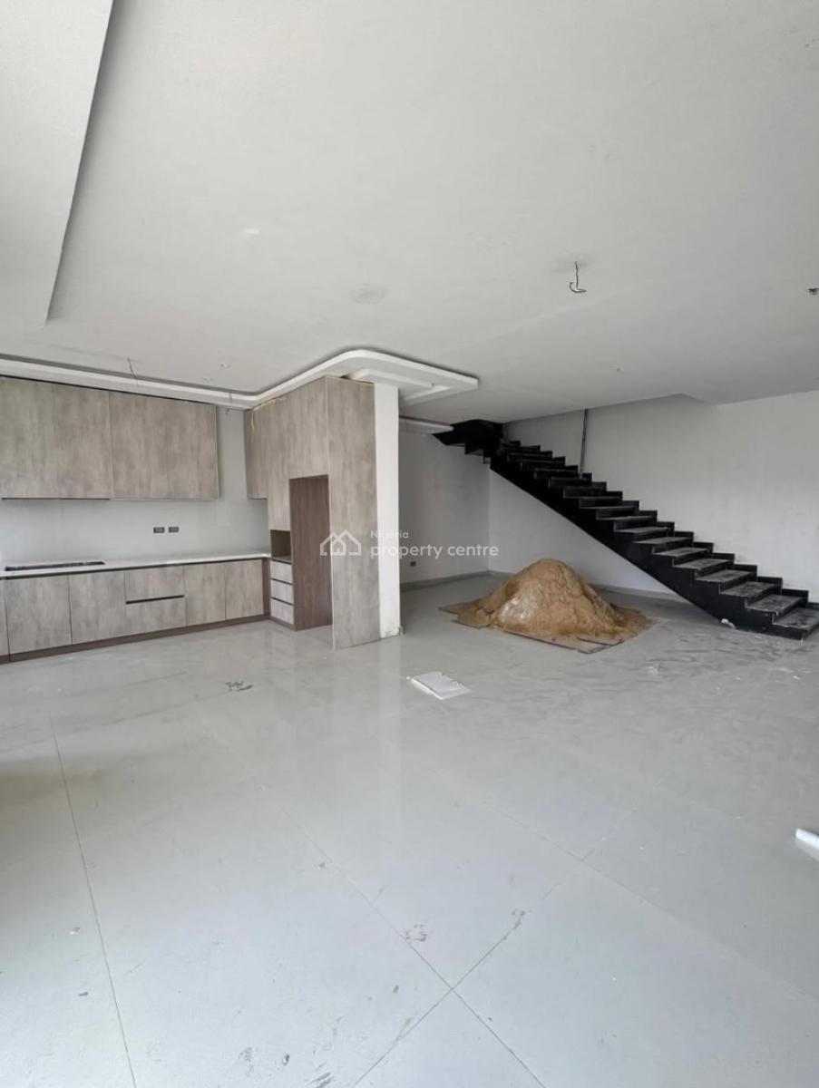 Brand New 2 Bedroom Maisonette with a Bq, Lekki Phase 1, Lekki, Lagos, Flat / Apartment for Rent