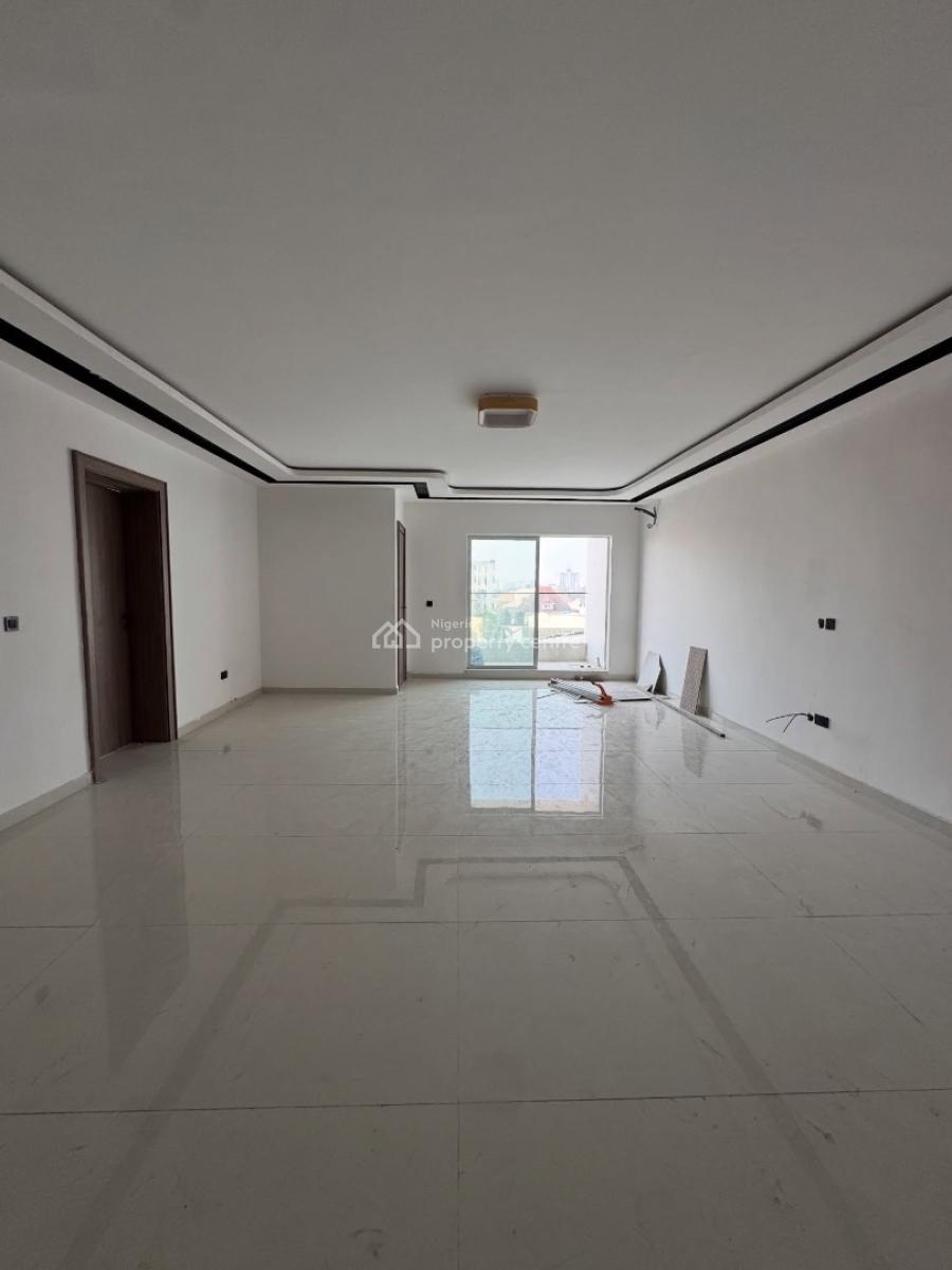 2 Bedroom Apartments with Pool, Gym, Bq & Elevator, Lekki Phase 1, Lekki, Lagos, Block of Flats for Sale