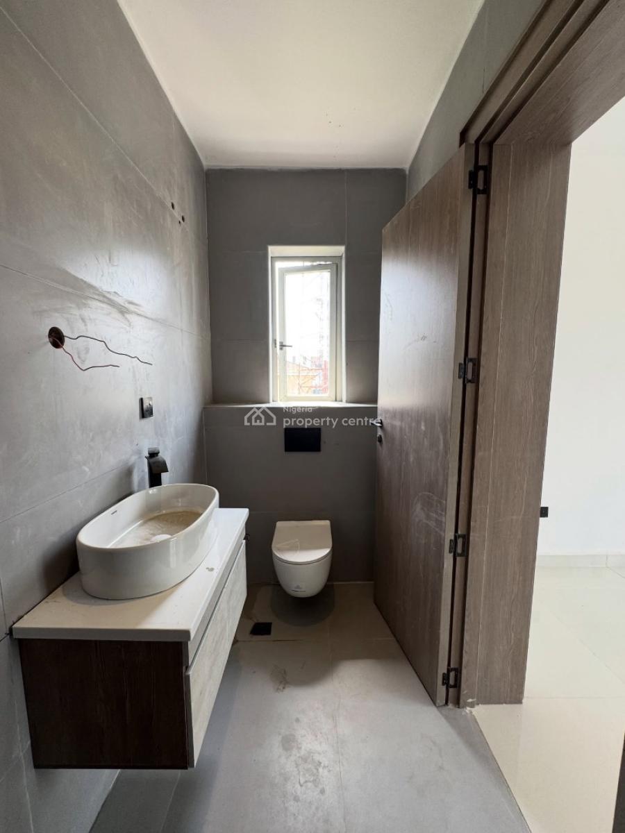 2 Bedroom Apartments with Pool, Gym, Bq & Elevator, Lekki Phase 1, Lekki, Lagos, Block of Flats for Sale