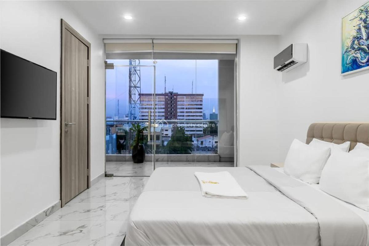Gorgeous 2 Bedroom Apartment with Swimming Pool and Gym, Victoria Island (vi), Lagos, Flat / Apartment Short Let