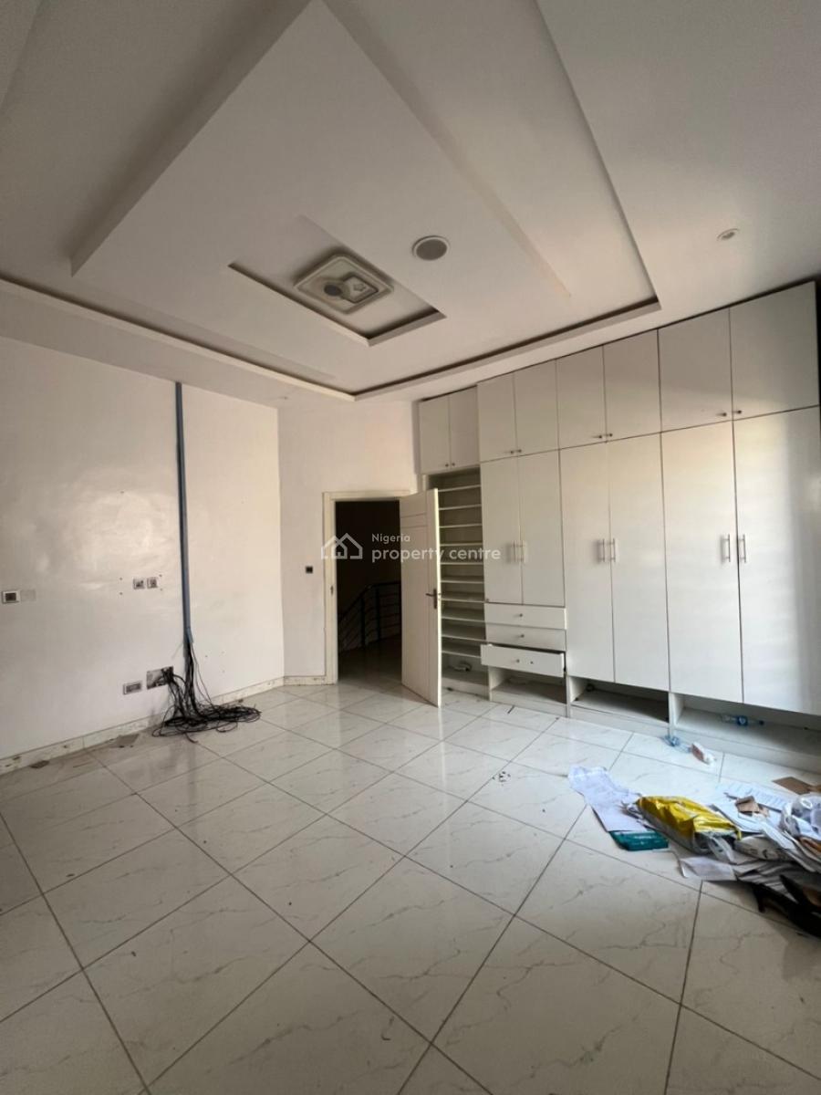 4-bedroom Semi-detached Duplex with Bq, Ikota, Lekki, Lagos, Semi-detached Duplex for Rent