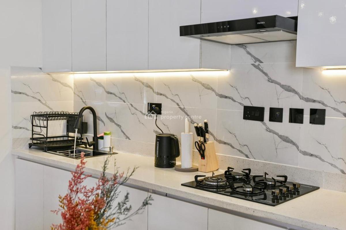 Brand New 2 Bedroom Apartment, Freedom Way, Lekki Phase 1, Lekki, Lagos, Flat / Apartment Short Let
