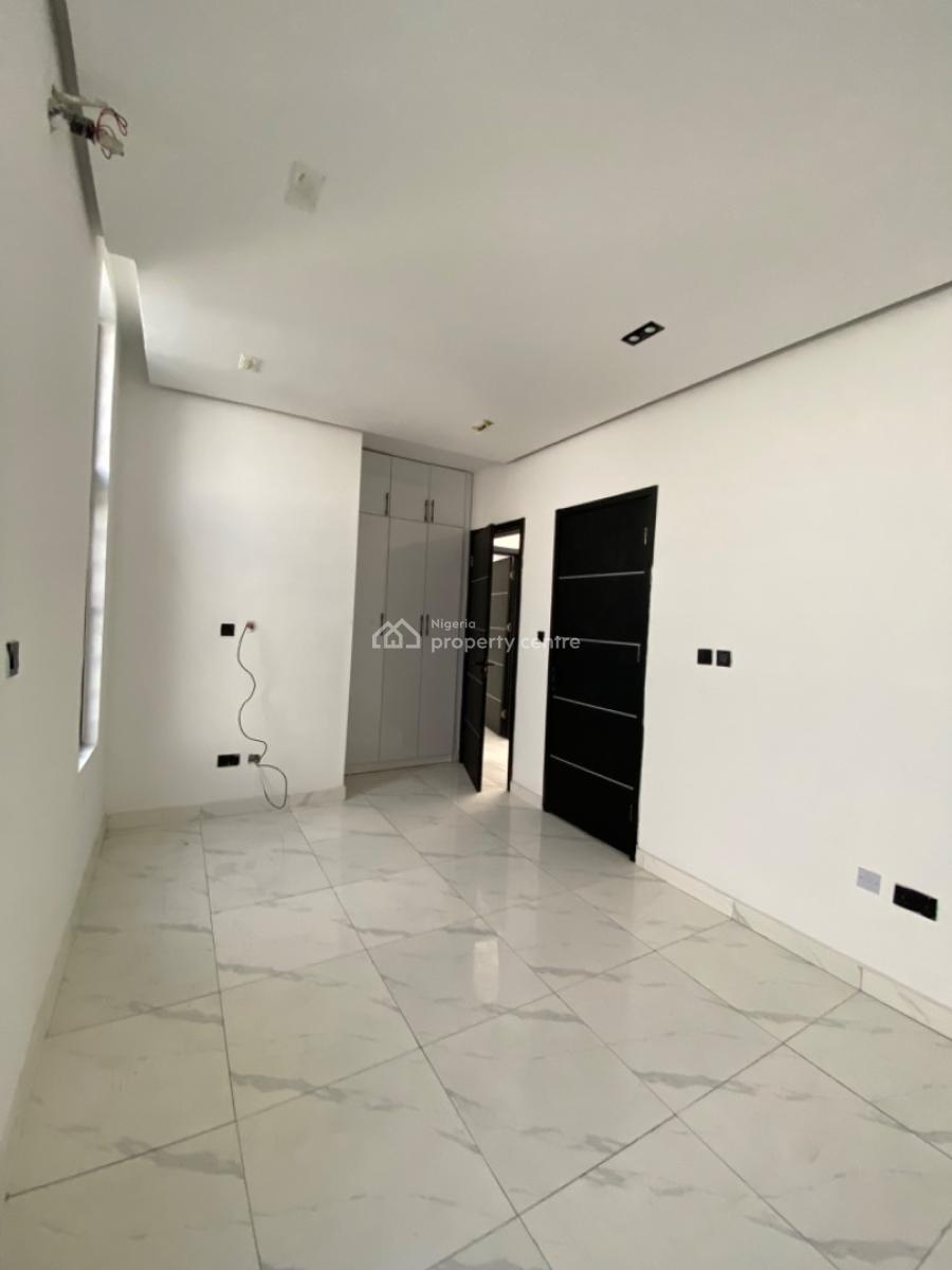 Newly Built 2 Bedroom Apartment, Ologolo, Lekki, Lagos, Flat / Apartment for Sale
