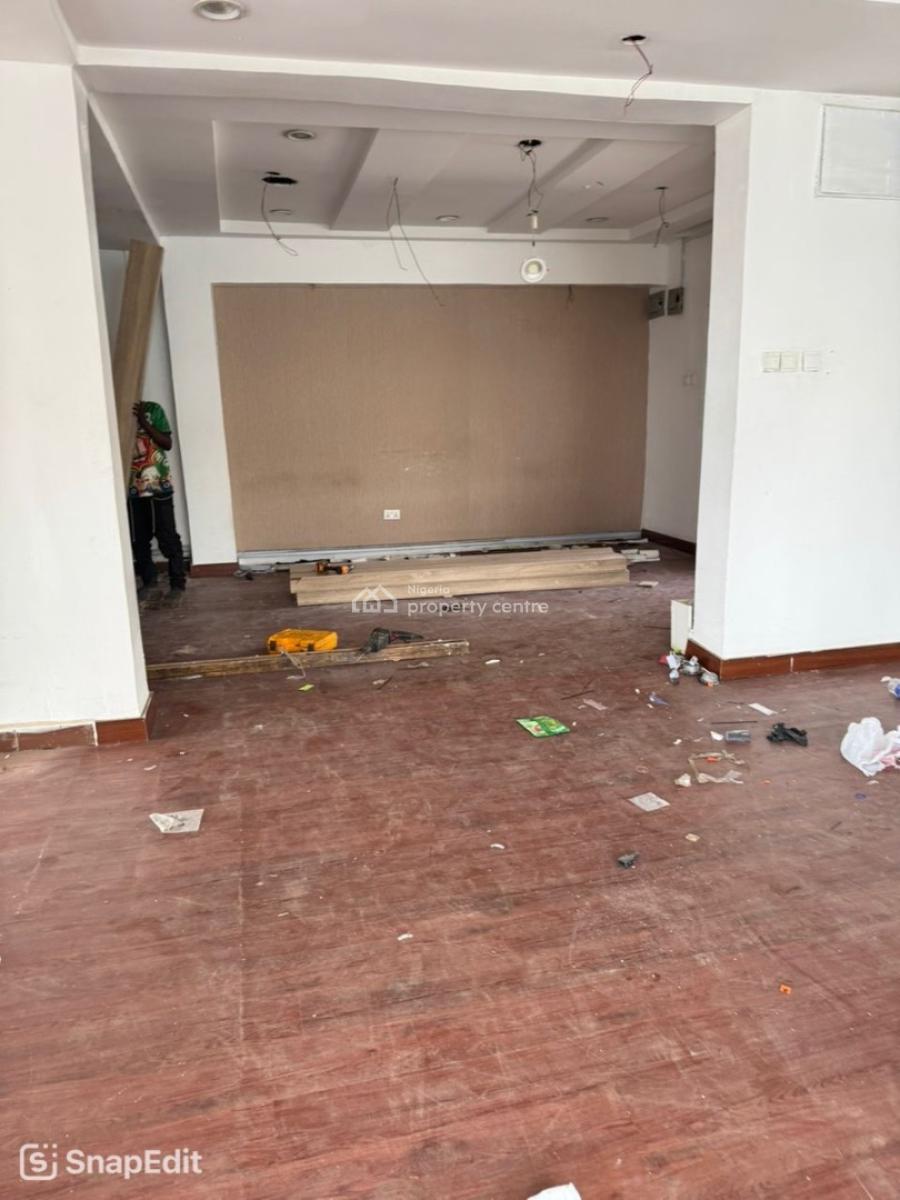 Strategic 250sqm Shop/office Space, Gwarinpa, Abuja, Plaza / Complex / Mall for Rent