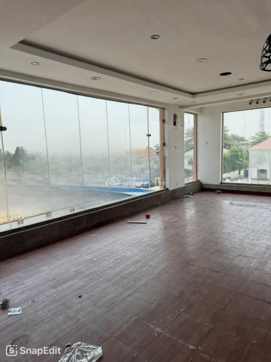 Strategic 250sqm Shop/office Space, Gwarinpa, Abuja, Plaza / Complex / Mall for Rent