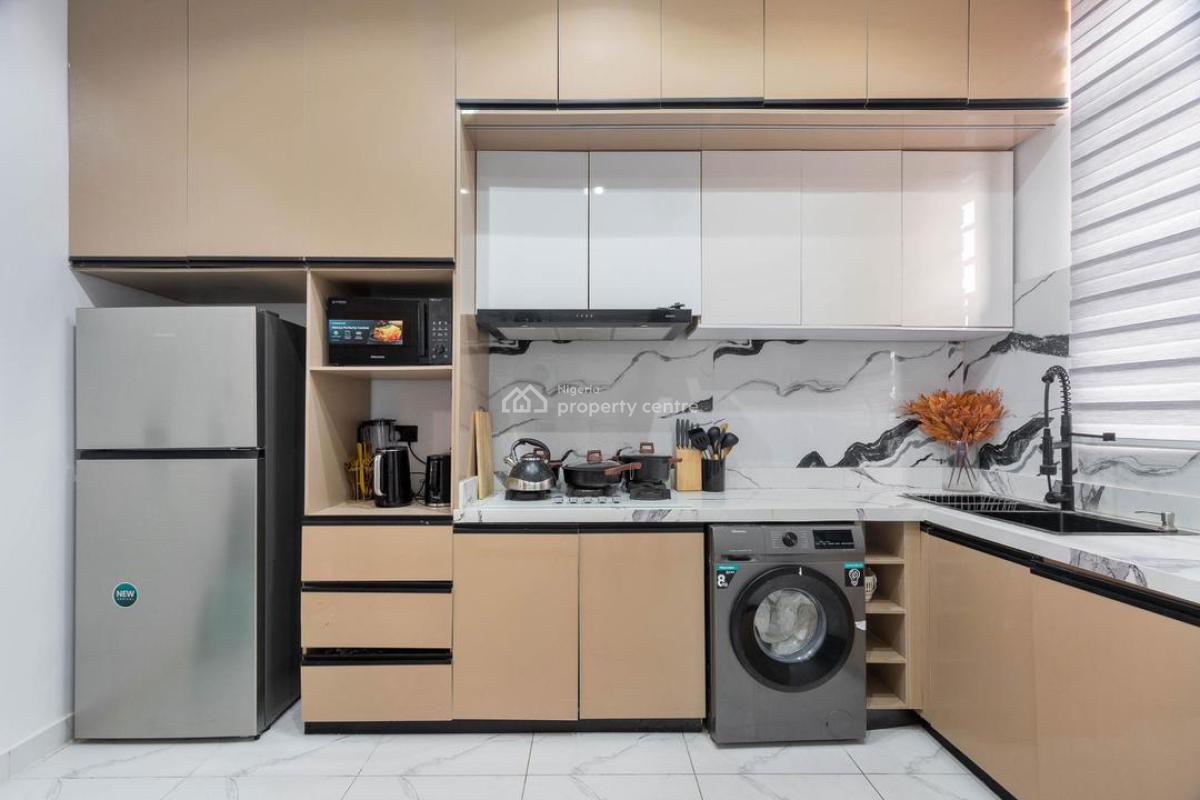 Luxury and Spacious Studio Apartment with Housekeeping and Chef, Lekki Phase 1, Lekki, Lagos, Flat / Apartment Short Let