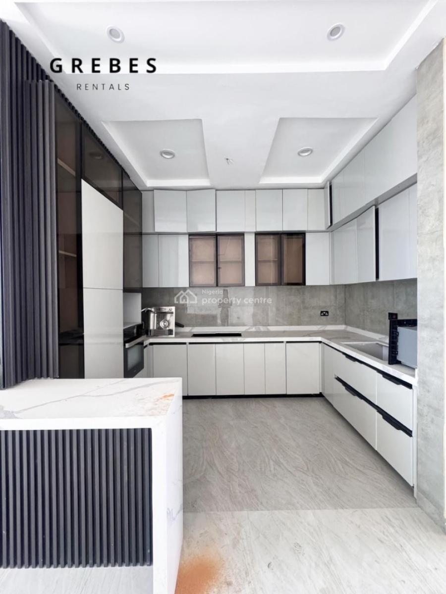 Luxury Built 2 Bedroom Penthouse with Swimming Pool, Lekki, Lagos, Flat / Apartment for Rent