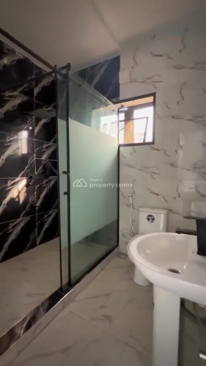 4 Bedrooms Terrace Duplex, Tarred Road, Guzape District, Abuja, Terraced Duplex for Rent