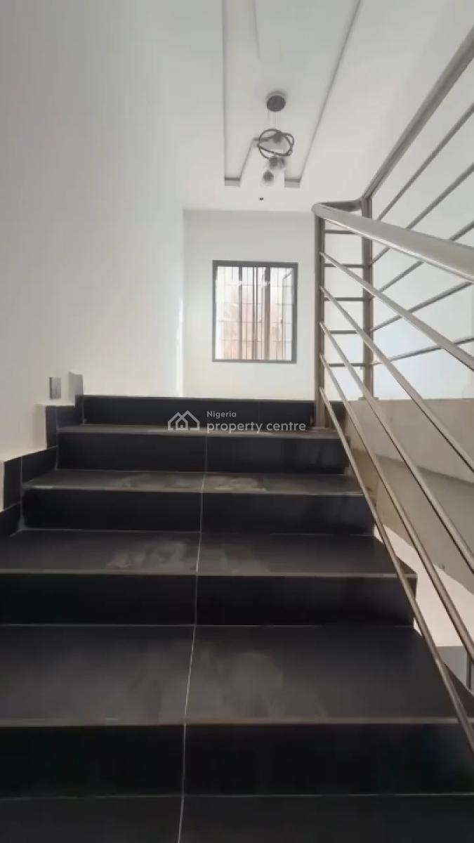 4 Bedrooms Terrace Duplex, Tarred Road, Guzape District, Abuja, Terraced Duplex for Rent