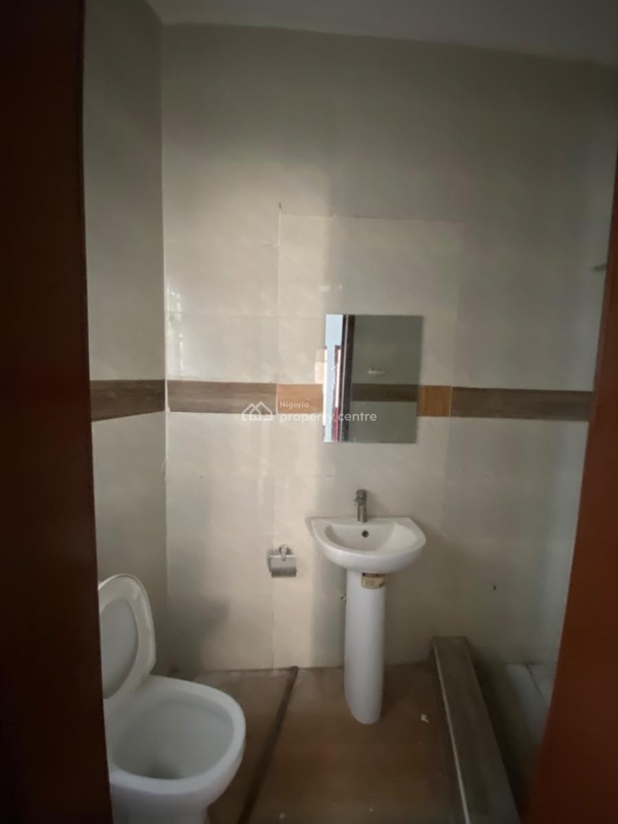 2 Bedroom Apartment, Ologolo, Lekki, Lagos, Flat / Apartment for Rent