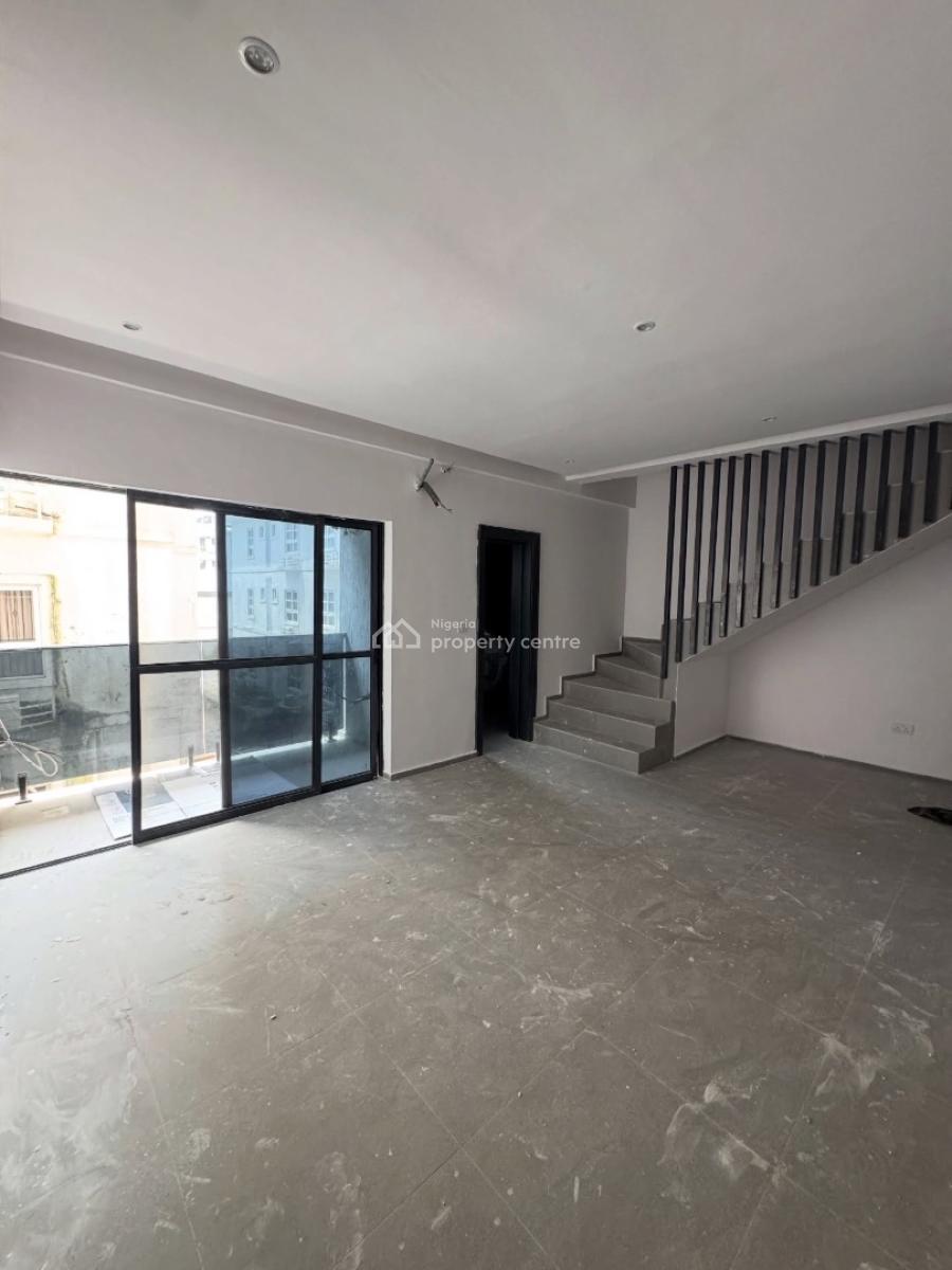 Well Built 2 Bedroom Maisonette with En-suite Rooms, Ikate, Lekki, Lagos, Flat / Apartment for Sale