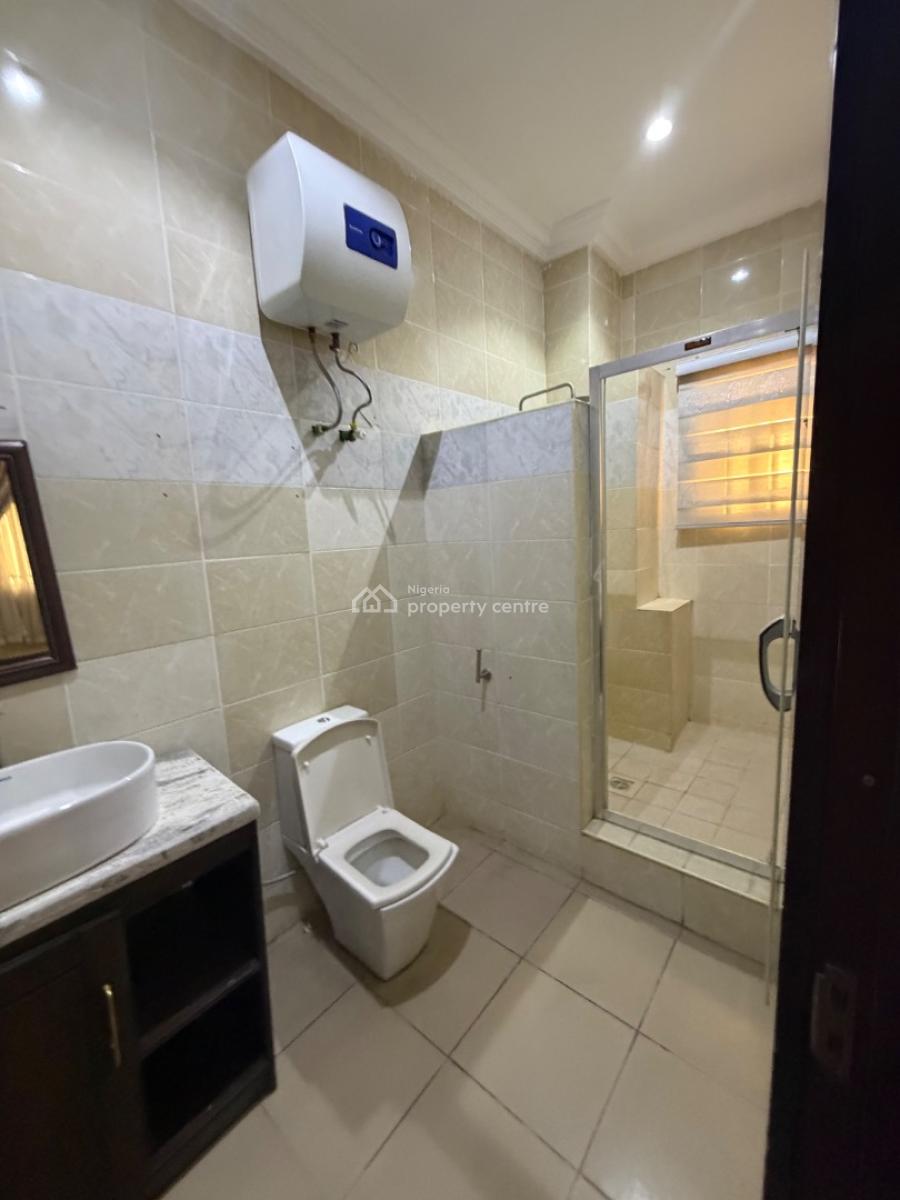 Standard Two Bedroom Apartment, Guzape District, Abuja, Flat / Apartment for Rent