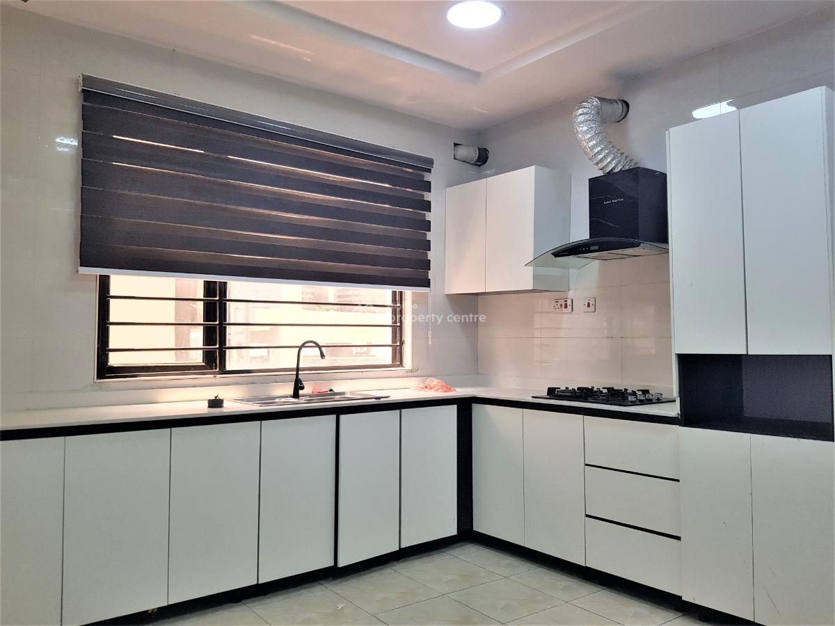 Luxury 3 Bedroom Flat with Bq in a Fully Serviced Estate, Lekki Phase 1, Lekki, Lagos, Flat / Apartment for Rent