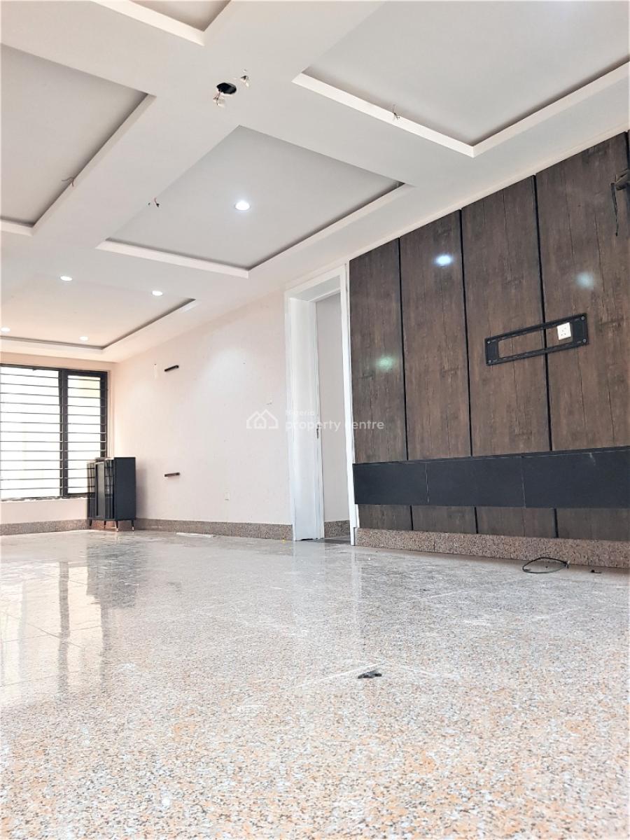 Luxury 3 Bedroom Flat with Bq in a Fully Serviced Estate, Lekki Phase 1, Lekki, Lagos, Flat / Apartment for Rent