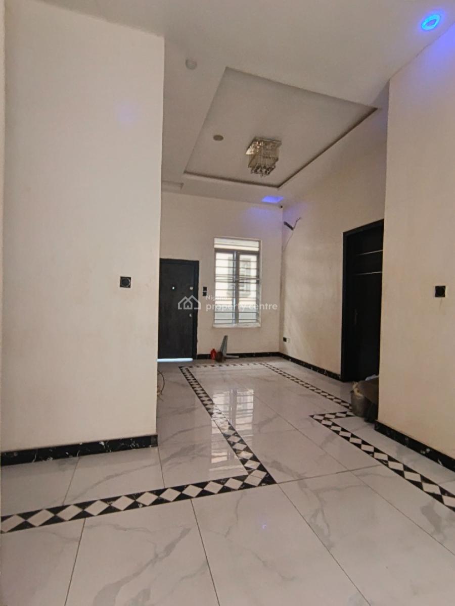 a Room  Self Contain, After Ikate, By Shoprite Road, Osapa, Lekki, Lagos, Self Contain (single Rooms) for Rent
