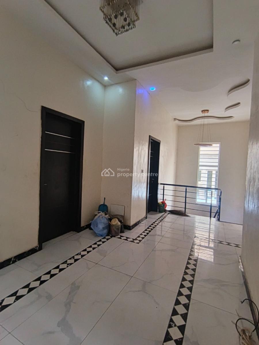 a Room  Self Contain, After Ikate, By Shoprite Road, Osapa, Lekki, Lagos, Self Contain (single Rooms) for Rent