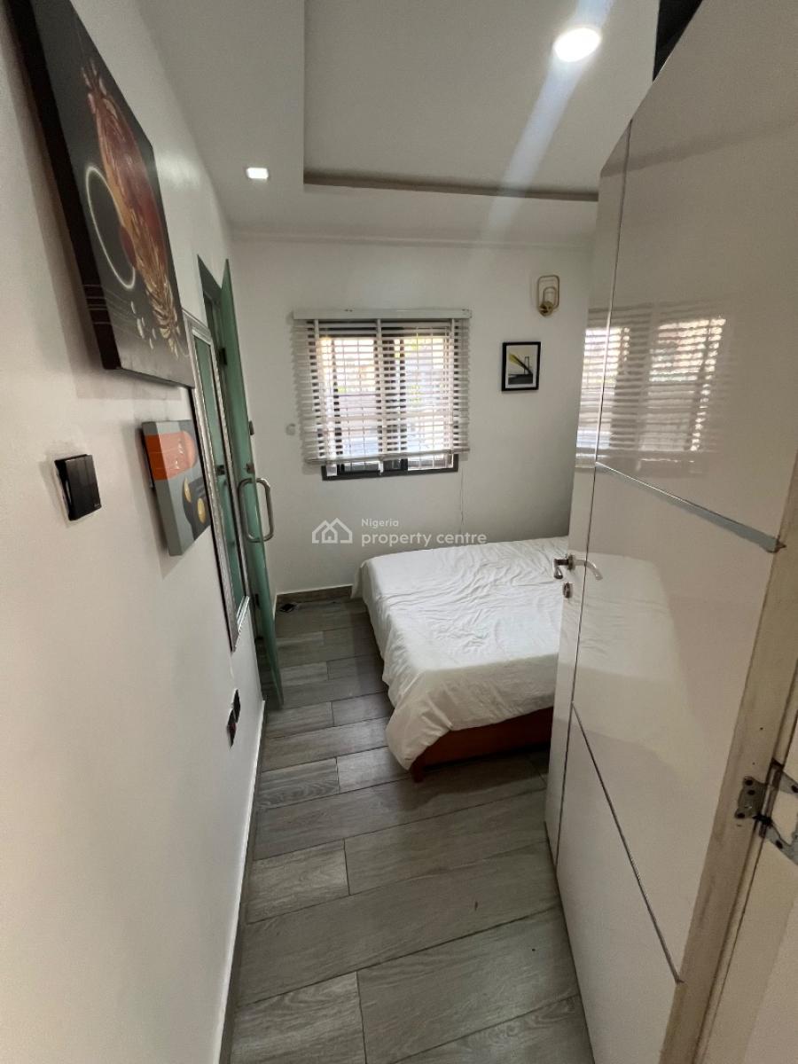Super-clean, Serviced and Fully Furnished One Bedroom Flat, Lekki Phase 1, Lekki, Lagos, Mini Flat (room and Parlour) for Rent