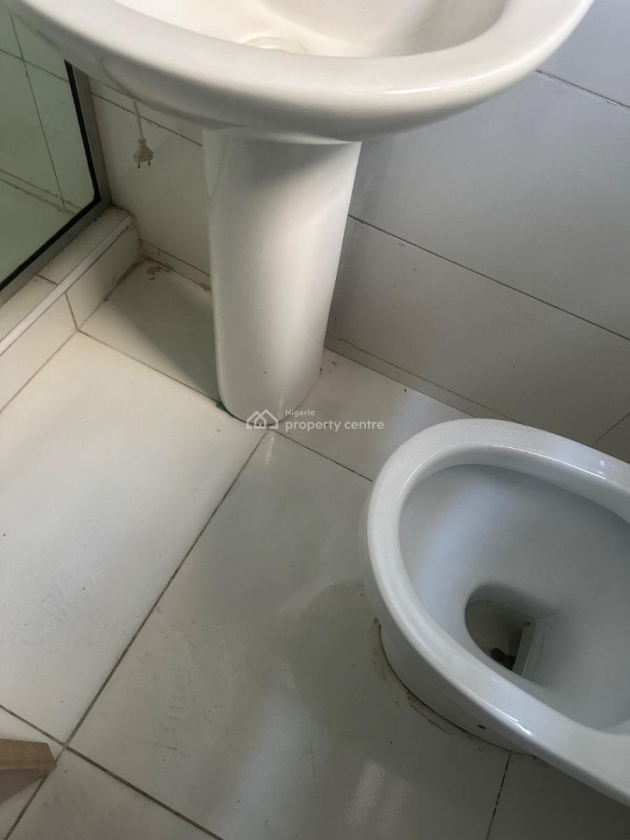 Two Bedrooms Flat, Ilasan, Lekki, Lagos, Flat / Apartment for Rent