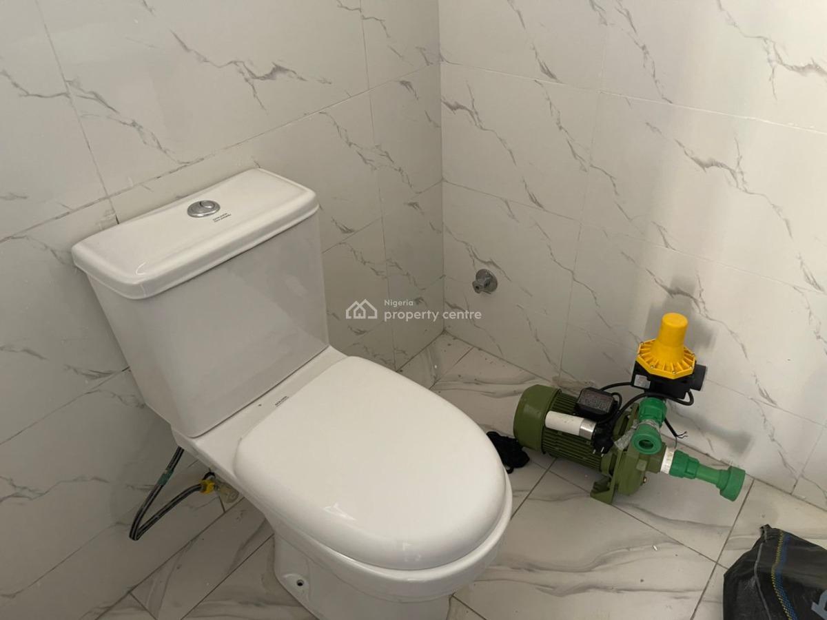 Ultra Spacious 2 Bedroom Apartment with Bq, Eko-akete, Sangotedo, Ajah, Lagos, Flat / Apartment for Sale