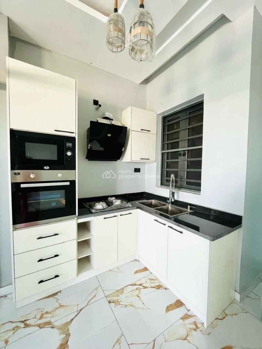 2 Bedroom Apartment, Off Freedom Way, Lekki Phase 1, Lekki, Lagos, Flat / Apartment for Sale