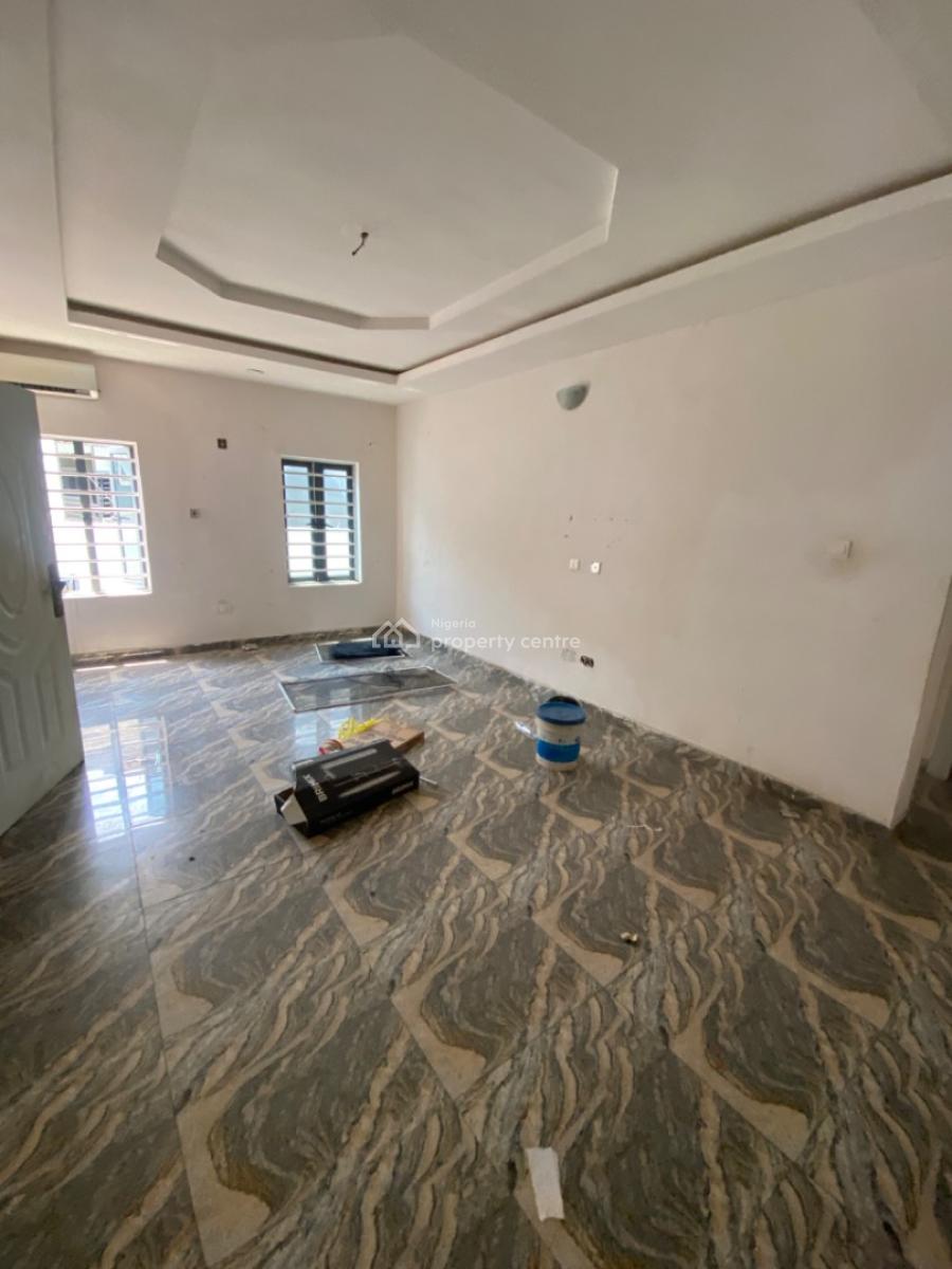Fully Serviced 2 Bedrooms Flat Upstairs, Ikota, Lekki, Lagos, Flat / Apartment for Rent