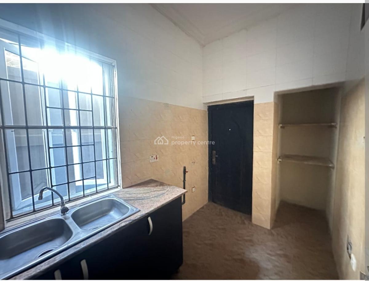 Lovely 3 Bedroom Apartment, Lekki Phase 1, Lekki, Lagos, Flat / Apartment for Rent