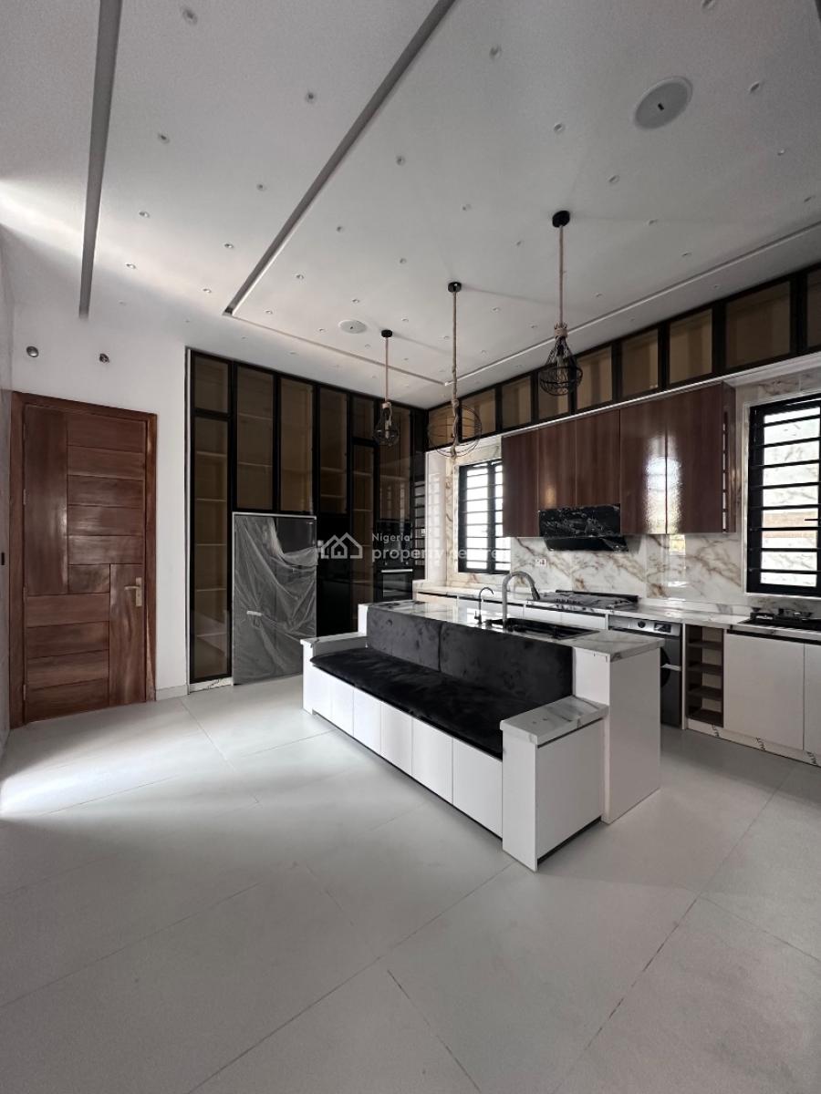 5 Bedroom Fully Detached with Bq, Ikota, Lekki, Lagos, Detached Duplex for Sale