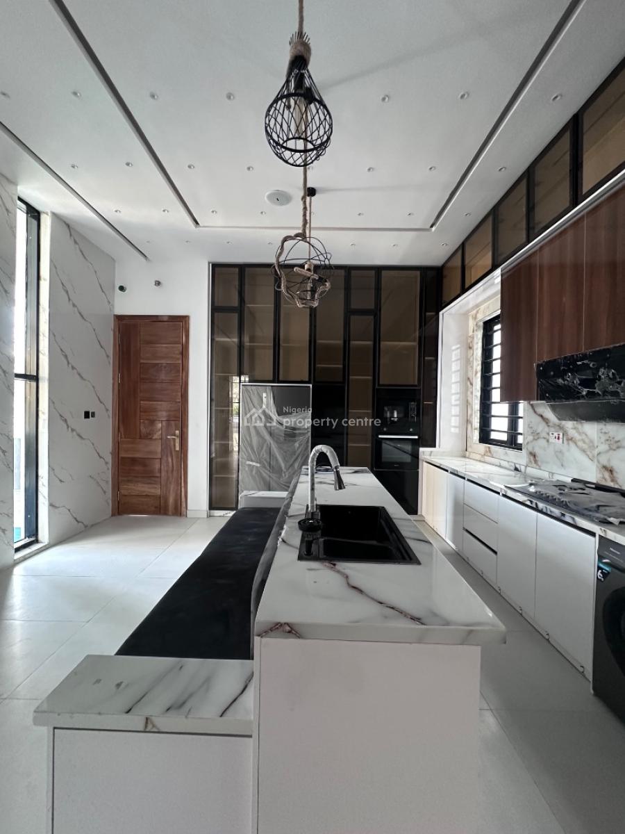 5 Bedroom Fully Detached with Bq, Ikota, Lekki, Lagos, Detached Duplex for Sale