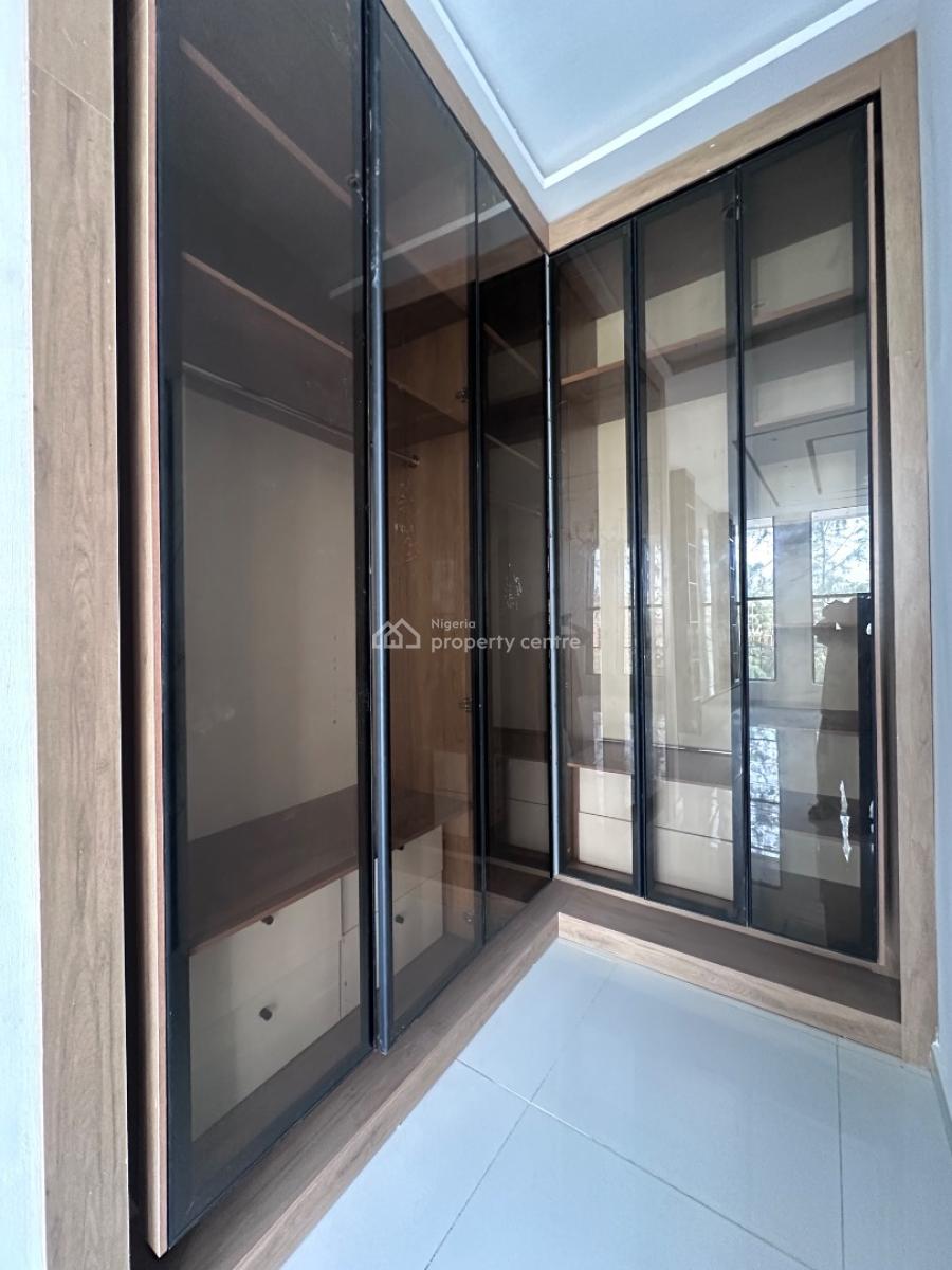 5 Bedroom Fully Detached with Bq, Ikota, Lekki, Lagos, Detached Duplex for Sale