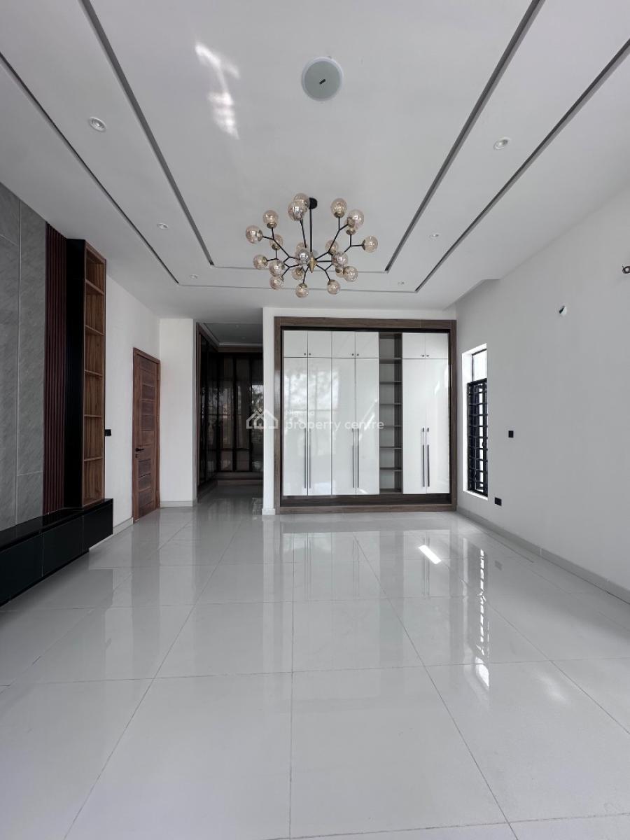 5 Bedroom Fully Detached with Bq, Ikota, Lekki, Lagos, Detached Duplex for Sale