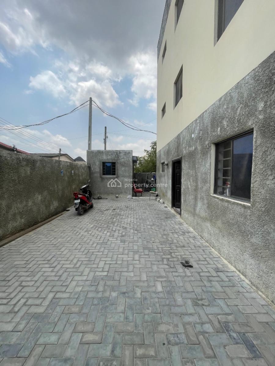 Studio Apartment, Secured Environment, Akoka, Yaba, Lagos, Self Contain (single Rooms) for Rent