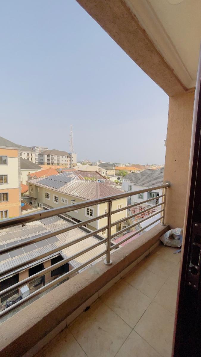 Spacious 3bedroom Flat, Olubunmi Rotimi, Lekki Phase 1, Lekki, Lagos, Flat / Apartment for Rent
