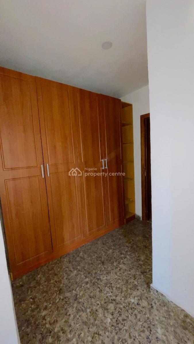 Spacious 3bedroom Flat, Olubunmi Rotimi, Lekki Phase 1, Lekki, Lagos, Flat / Apartment for Rent