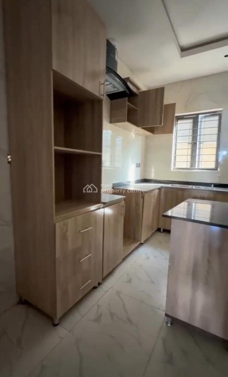 Well Finished 4 Bedroom Terrace Duplex in The Heart of Guzape, Guzape District, Abuja, Terraced Duplex for Rent