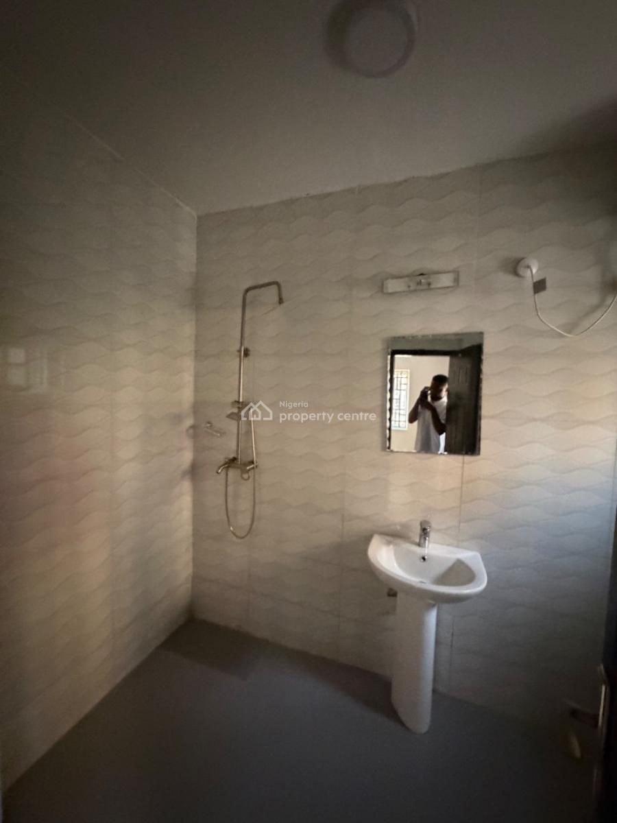 Standard 3 Bedroom Apartment, Guzape District, Abuja, Flat / Apartment for Rent