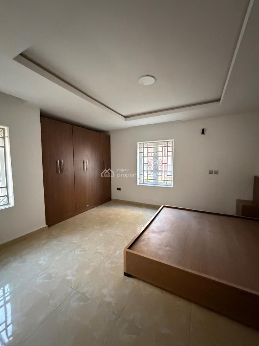 Standard 3 Bedroom Apartment, Guzape District, Abuja, Flat / Apartment for Rent