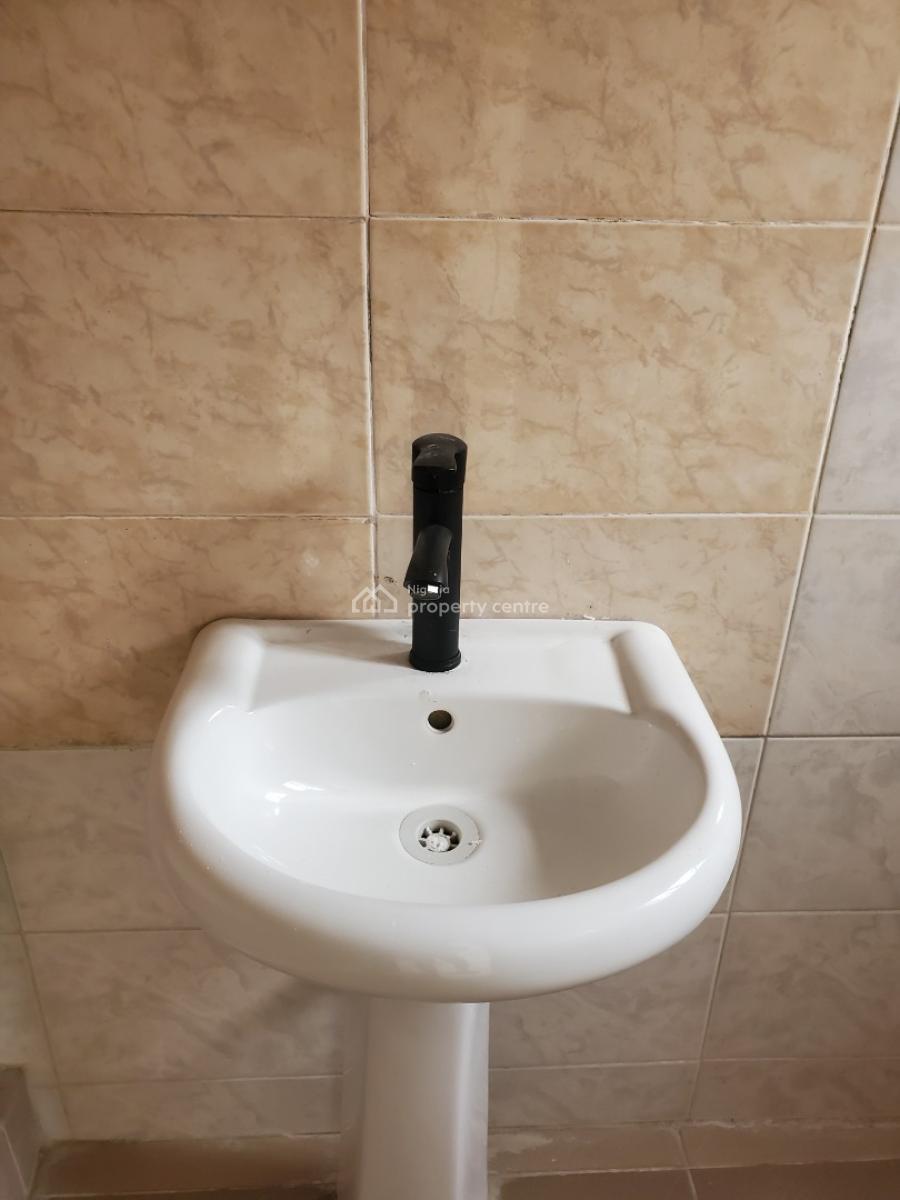 Serviced 2 Bedroom Flat First Floor, Oniru, Victoria Island (vi), Lagos, Flat / Apartment for Rent