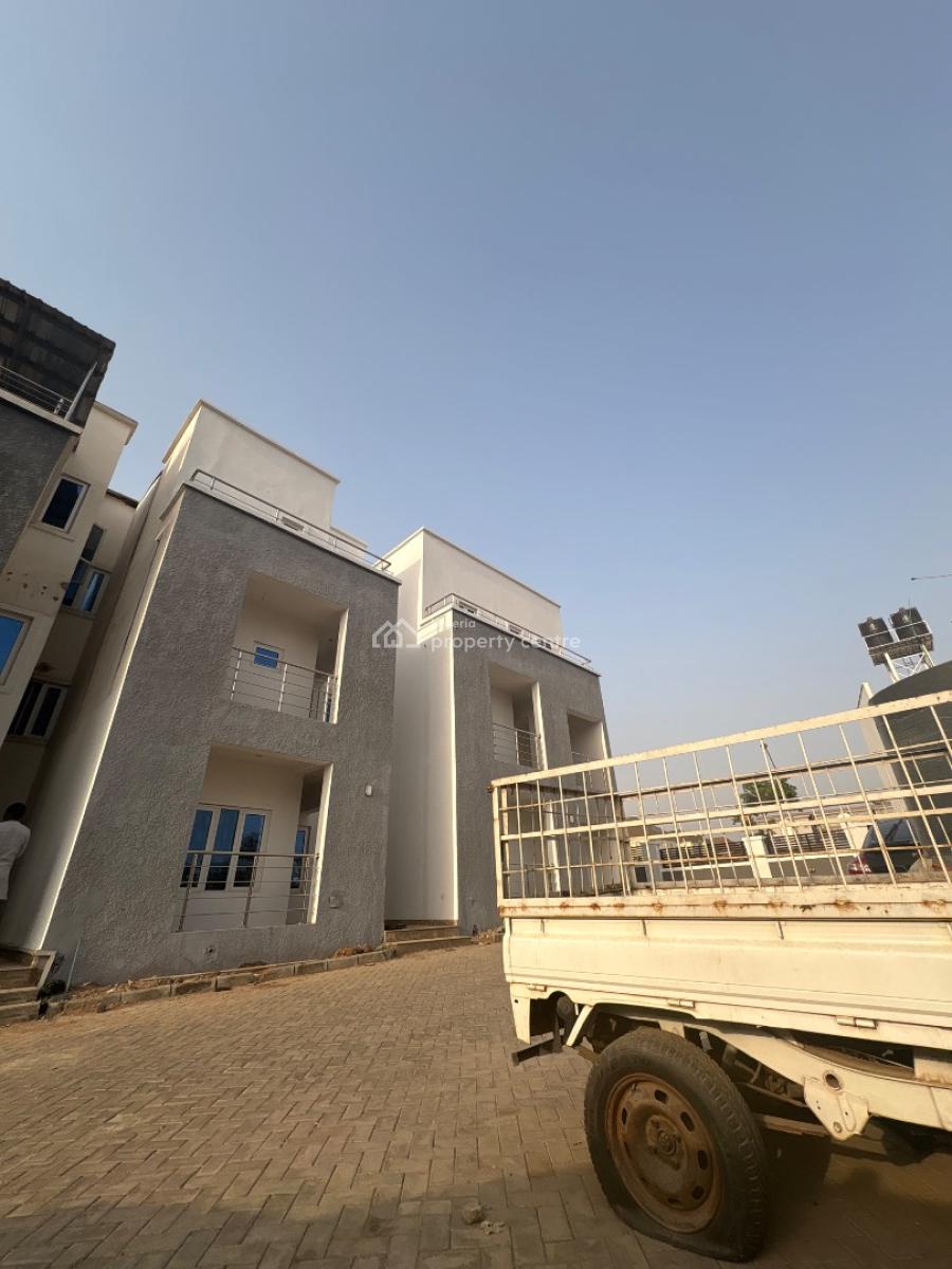 Standard 4-bedroom Terrace, Wuye, Abuja, Terraced Duplex for Rent