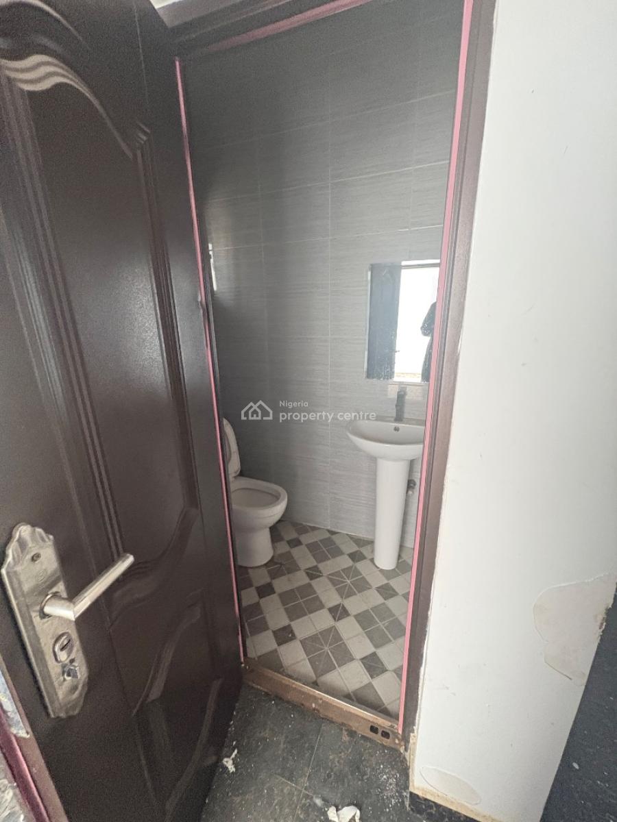 Standard 4-bedroom Terrace, Wuye, Abuja, Terraced Duplex for Rent