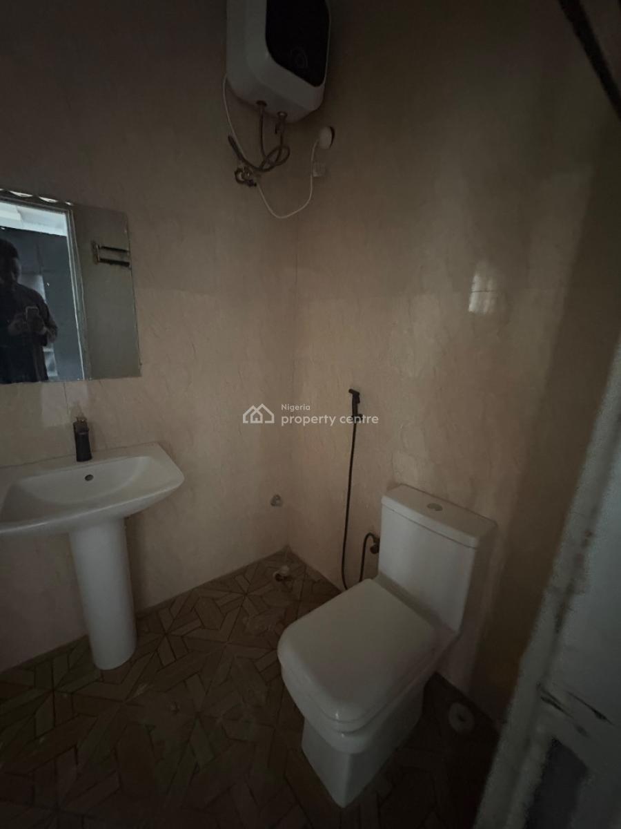 Standard 4-bedroom Terrace, Wuye, Abuja, Terraced Duplex for Rent