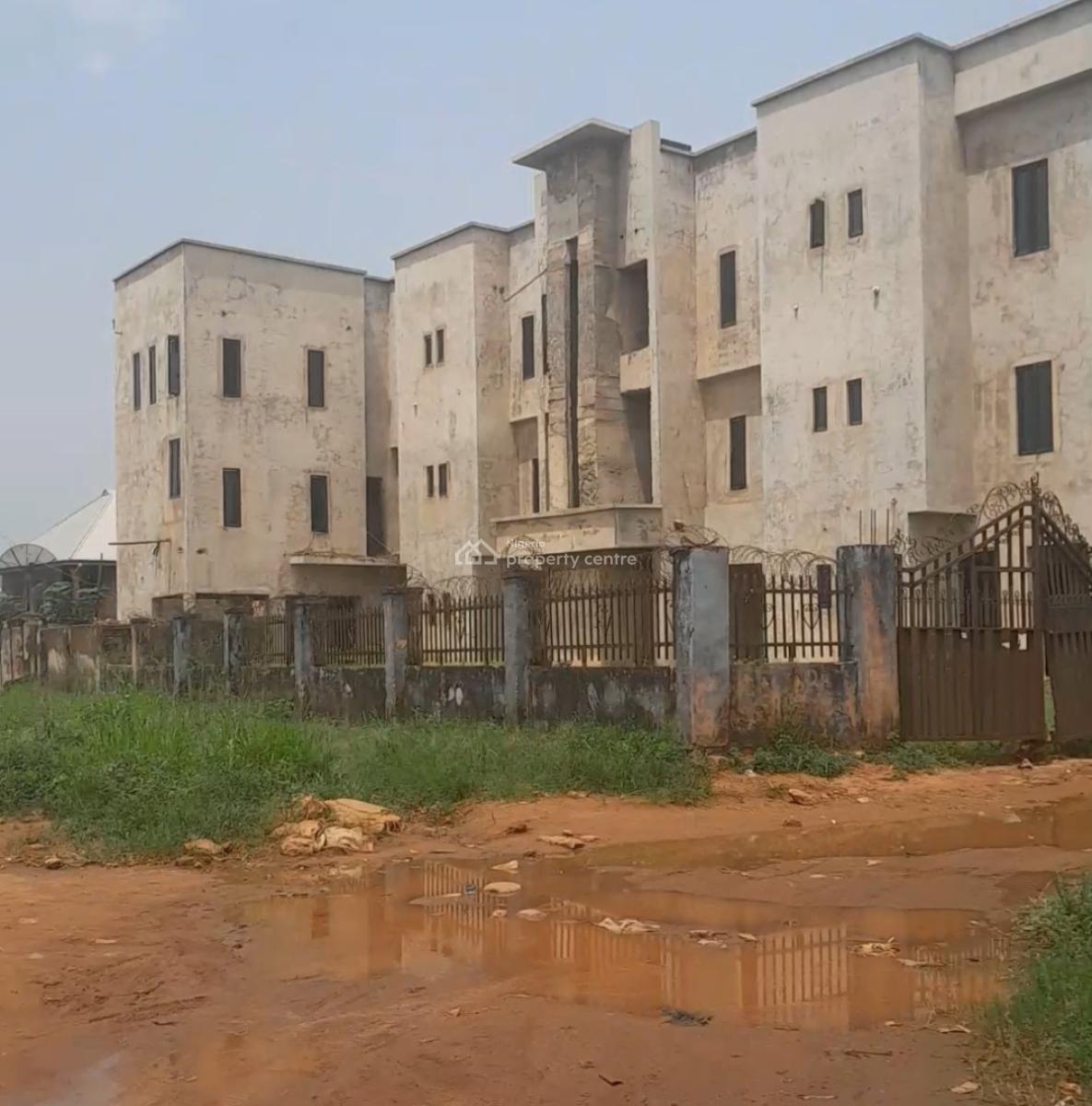 Solid 4 Unit of 2 Bedroom Duplex & 16 Rooms Hotel, Lounge 100ft By 120ft, Enake Street, Gapiona Road, Off Airport Road Gra, Benin, Oredo, Edo, Hotel / Guest House for Sale