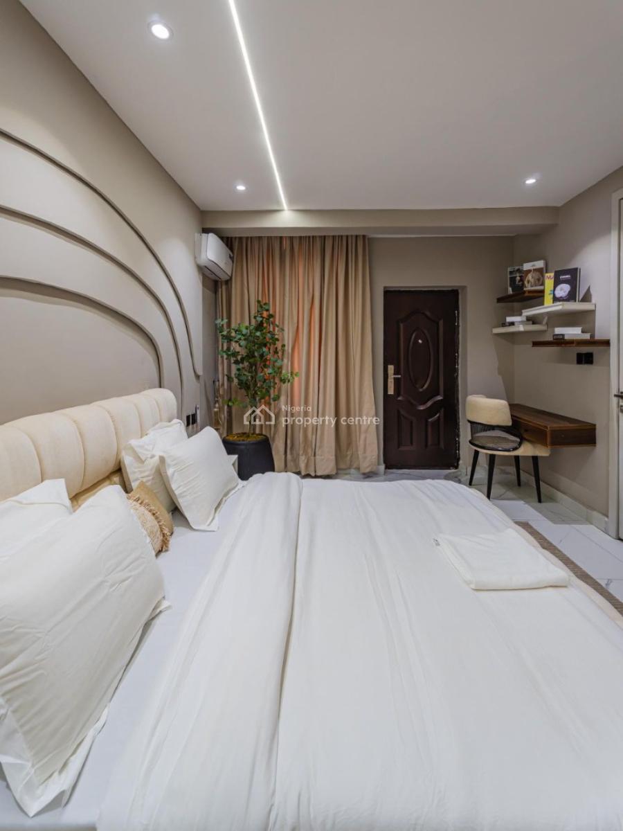 Deluxe En-suite 2 Bedroom Apartment with Gym, Balcony Sit Out & Ps5, Lekki Phase 1, Lekki, Lagos, Flat / Apartment Short Let
